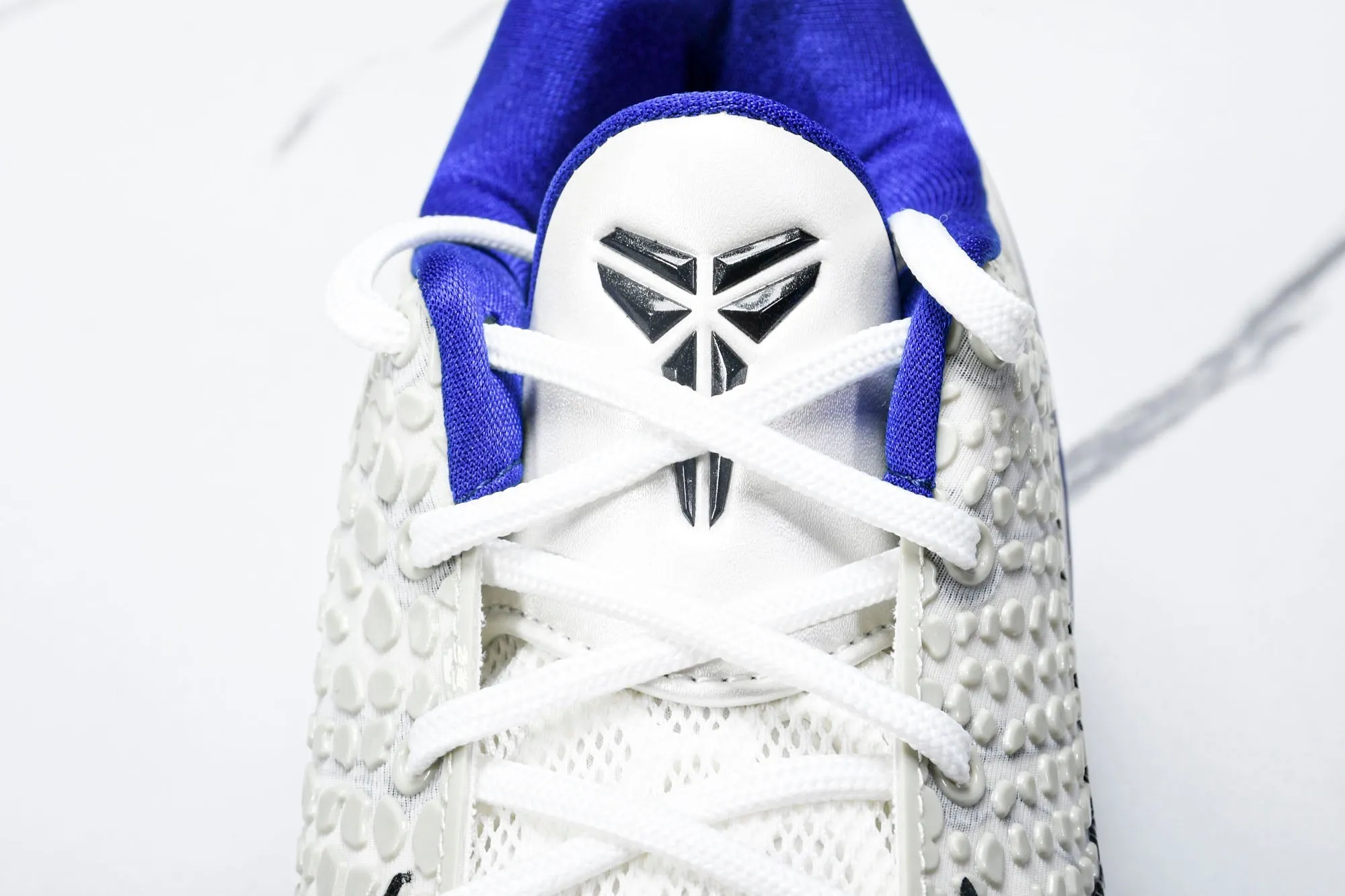 Kobe 6 'Concord'