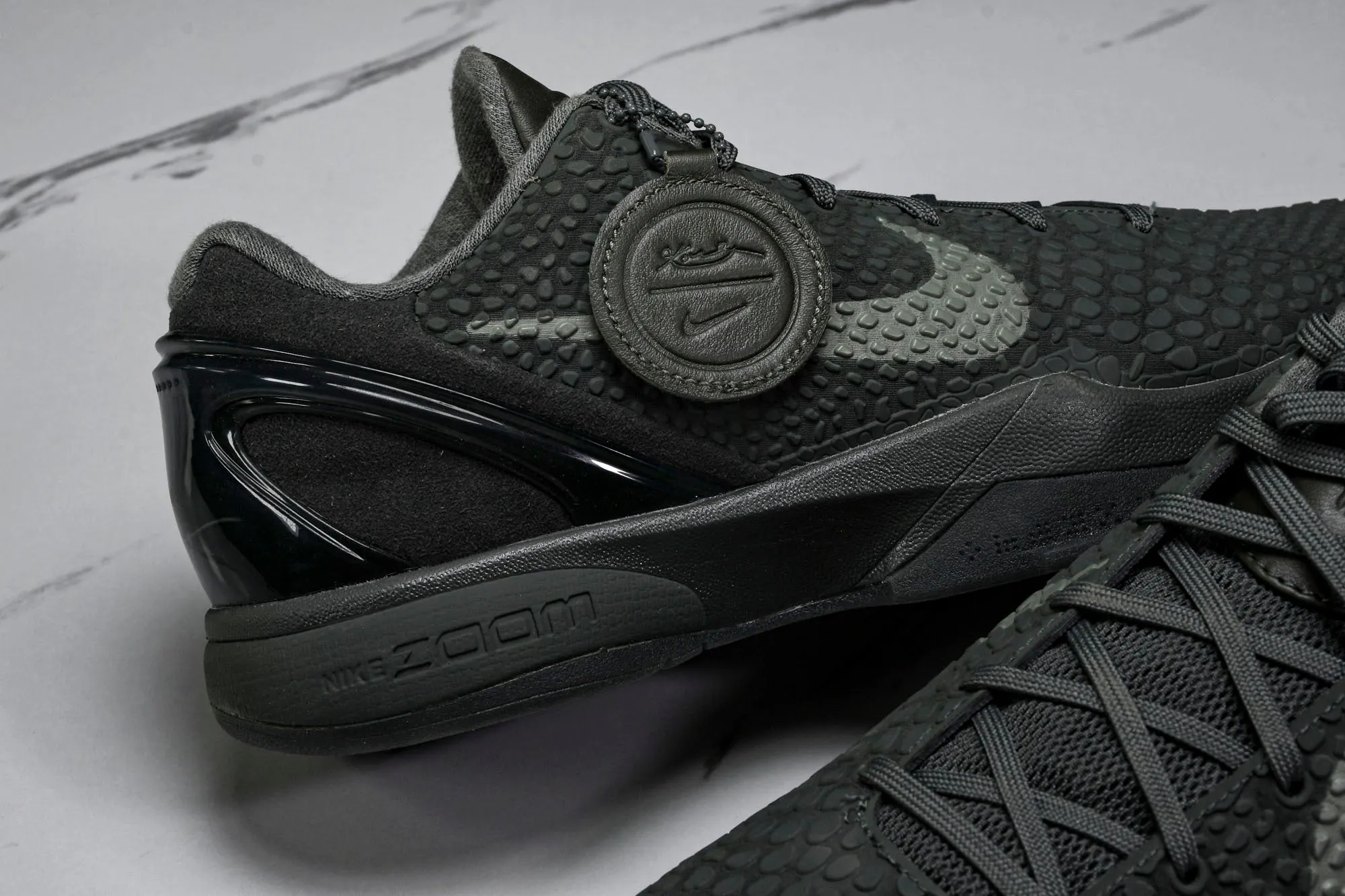 Kobe 6 'Fade to Black'